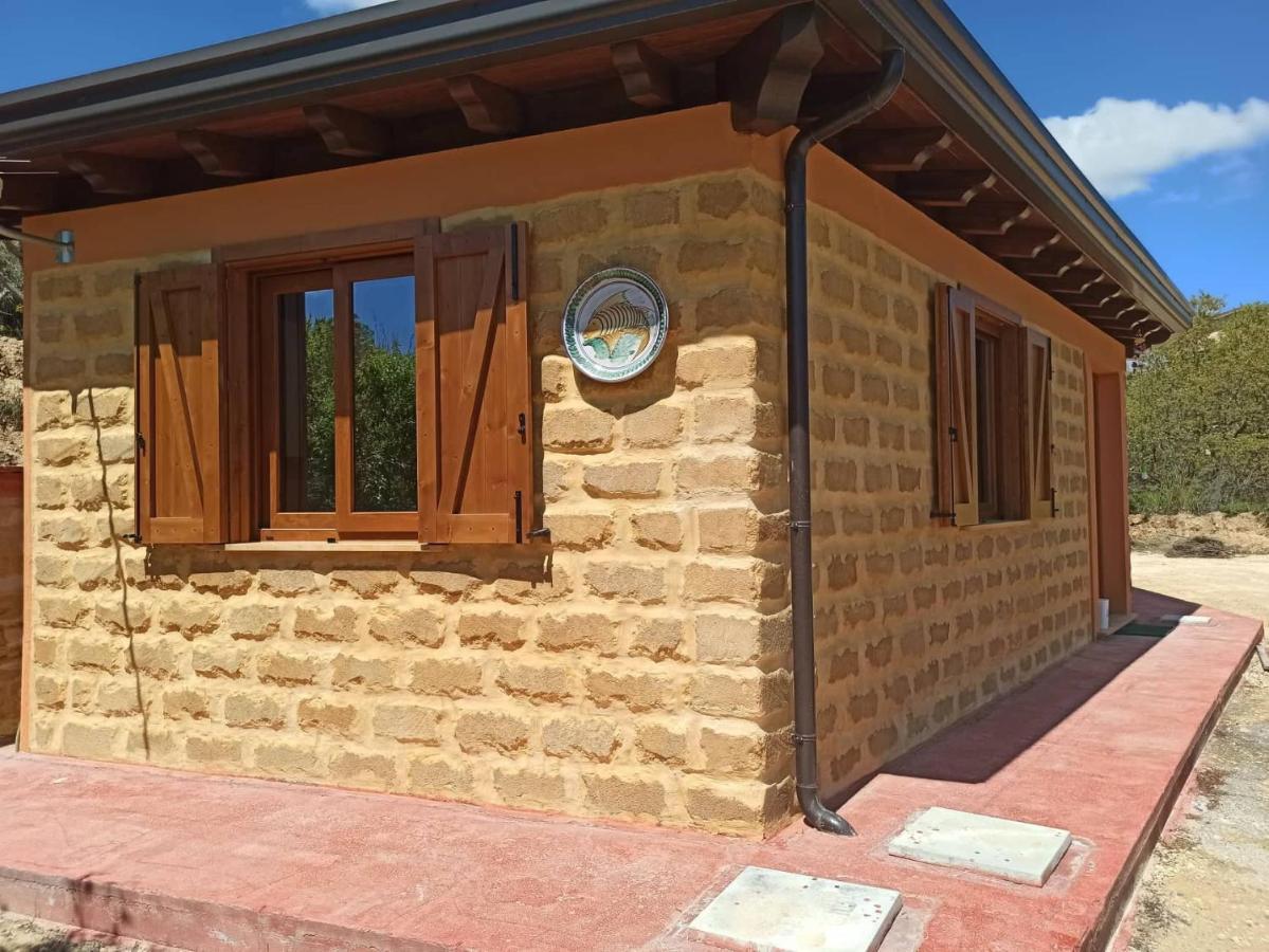 Отель La Casa Dei Sogni Agira Экстерьер фото