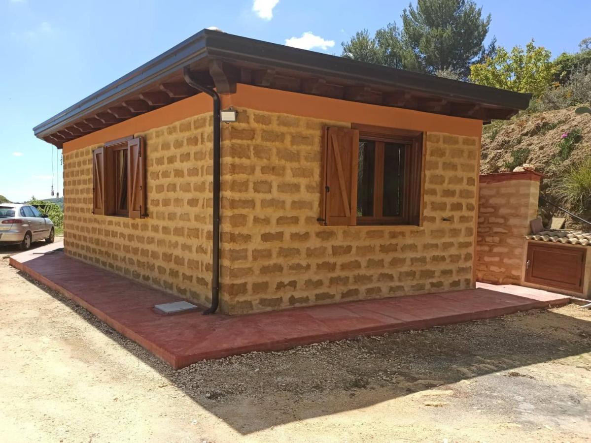 Отель La Casa Dei Sogni Agira Экстерьер фото