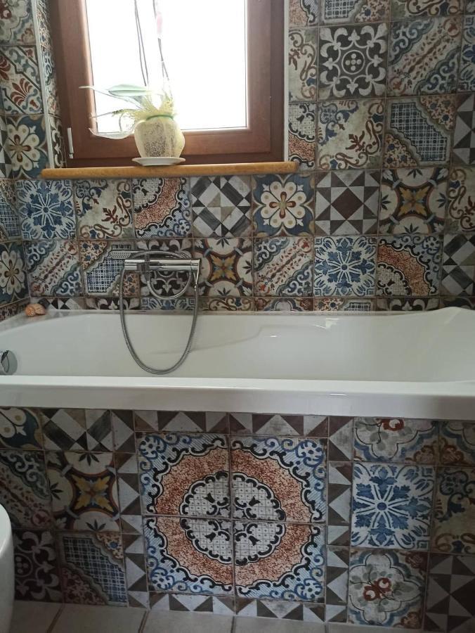 Отель La Casa Dei Sogni Agira Экстерьер фото