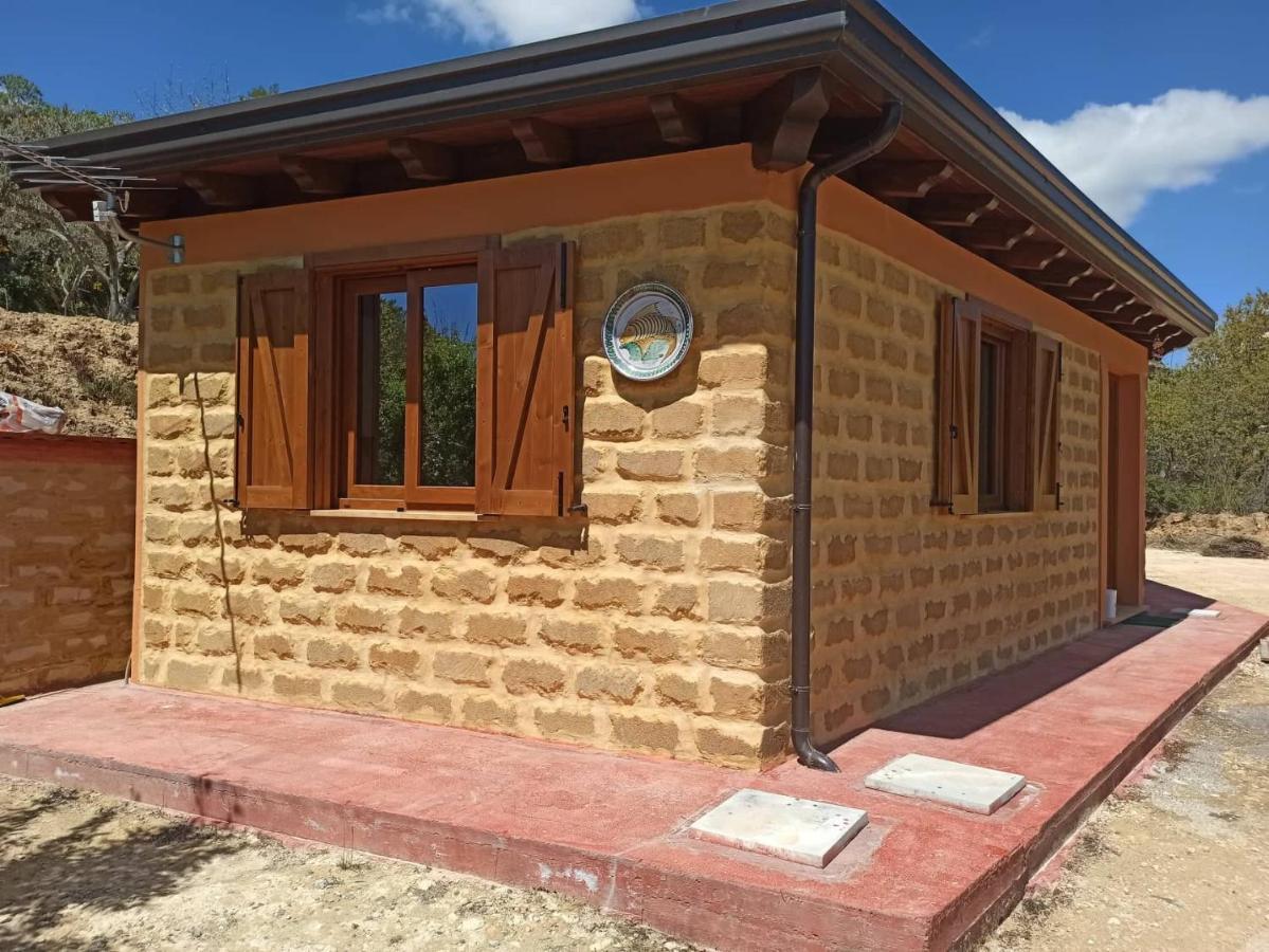 Отель La Casa Dei Sogni Agira Экстерьер фото