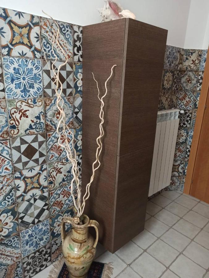 Отель La Casa Dei Sogni Agira Экстерьер фото